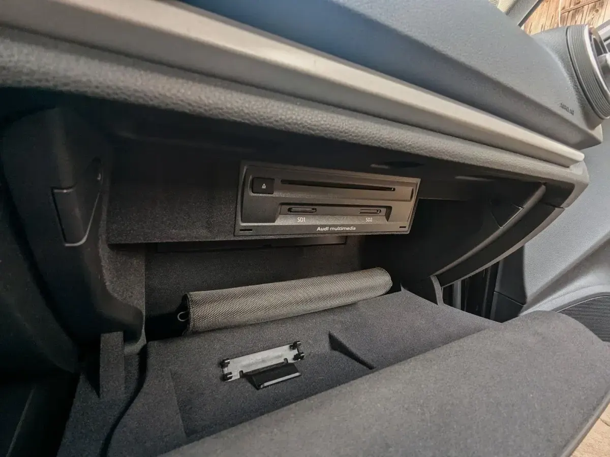 Second-hand Audi A3 116 CP (85 kW) 2016 Negru Berlinǎ