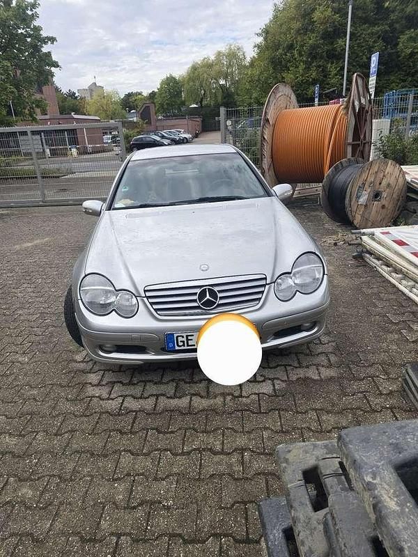 Gebraucht 2003 Mercedes C180 Coupé | 2.100 € (Fairer Preis) - Bild 1/3