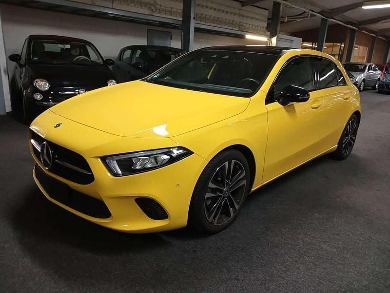 Gelb Gebraucht 2019 Mercedes A220 Edition 1 Limousine | 26.900 € (Fairer Preis) - Bild 1/3