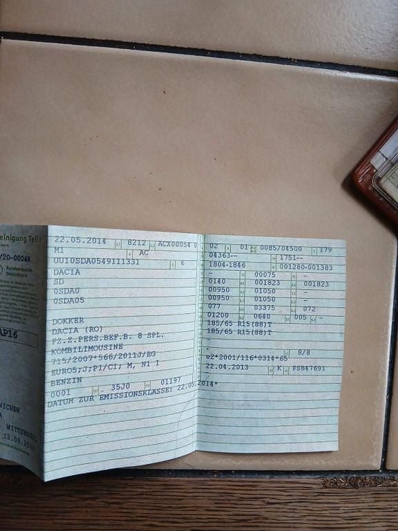 Gebraucht Dacia Dokker 116 PS (85 kW) 2014 Grau Van / Kleinbus