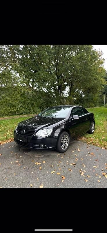 Schwarz Gebraucht 2006 VW Eos Cabrio | 2.600 € (Etwas zu teuer) - Bild 1/4