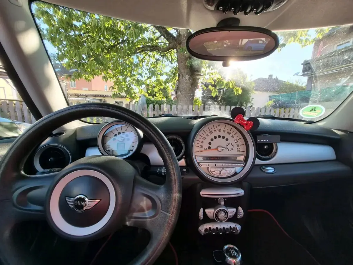 Gebraucht Mini ONE 98 PS (72 kW) 2010 Rot Kleinwagen