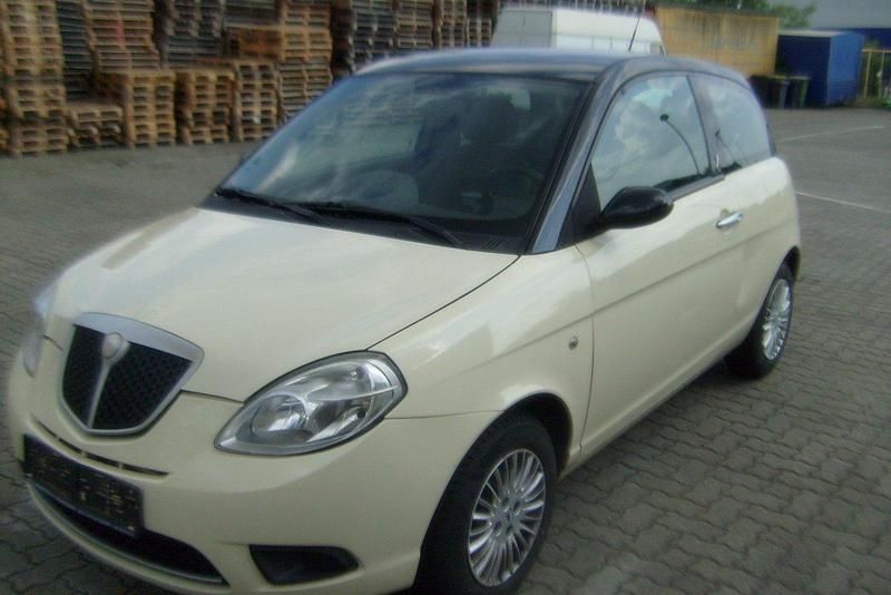 Beige Gebraucht 2007 Lancia Ypsilon Kleinwagen | 650 € (Superpreis) - Bild 1/4