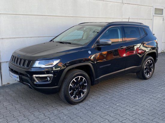 Gebraucht Jeep Compass Trailhawk 241 PS (177 kW) 2021 Carbon black metallic clear coat SUV