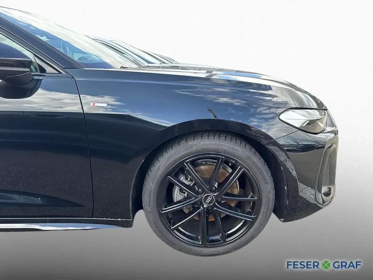 Gebraucht Audi A5 Ambiente 150 PS (110 kW) 2025 Mythosschwarz metallic Kombi