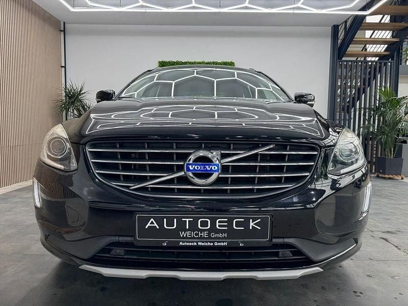 Gebraucht Volvo XC60 Summum 190 PS (139 kW) 2015 Schwarz SUV