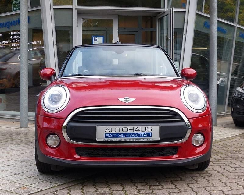 Gebraucht Mini One Cabriolet Chili 102 PS (75 kW) 2016 Rot Cabrio