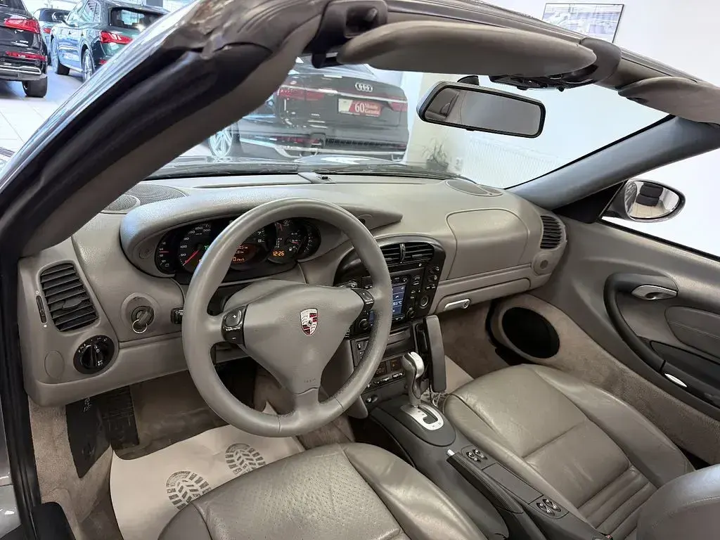 Usata Porsche 911 Carrera Cabriolet 320 CV (235 kW) 2001 Grigio Cabrio