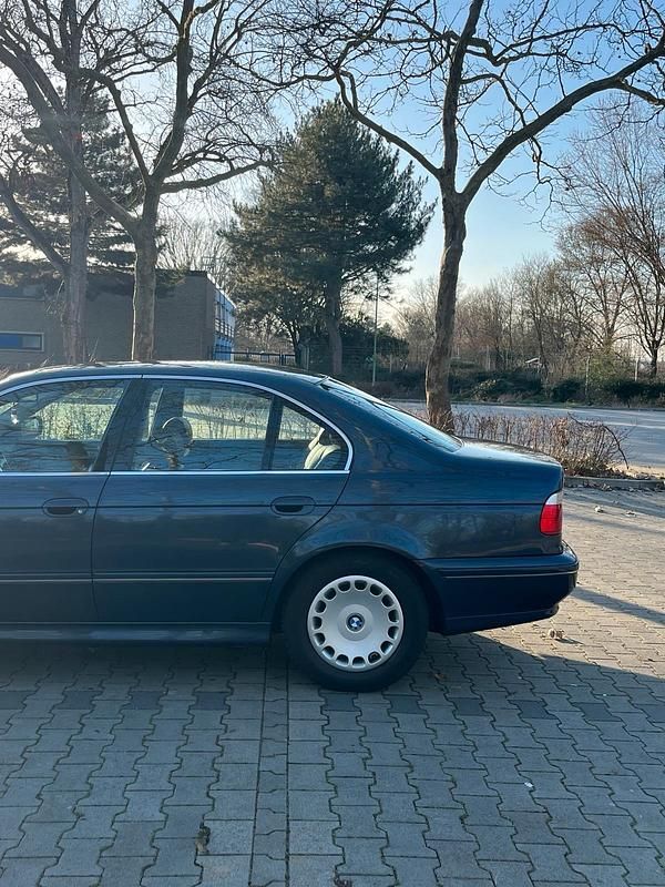 Gebraucht BMW 520 170 PS (125 kW) 2001 Limousine