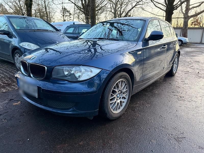 Blau Gebraucht 2010 BMW 116 Kleinwagen | 1.400 € (Superpreis) - Bild 1/4