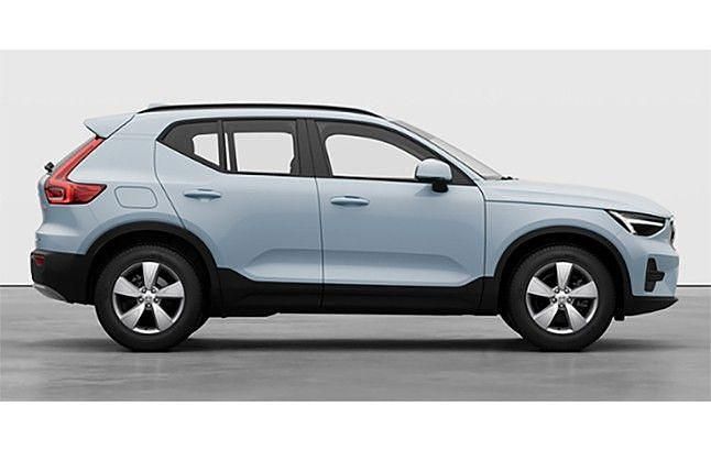 Neu Volvo XC40 163 PS (119 kW) 2026 Blau SUV