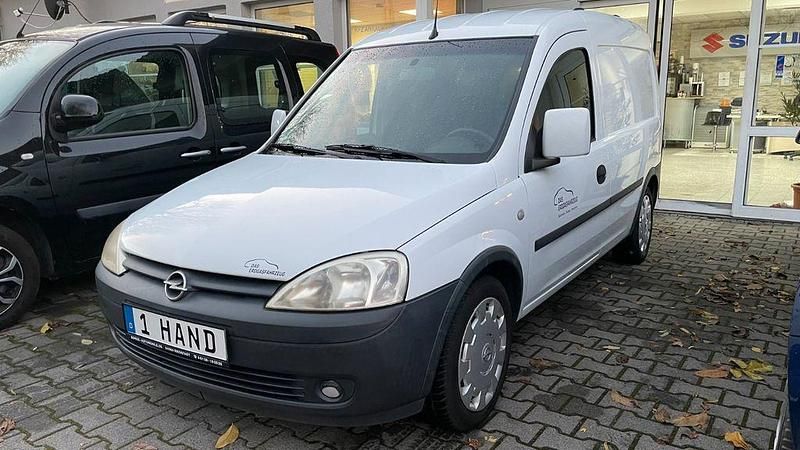 Weiß Gebraucht 2009 Opel Combo Van / Kleinbus | 3.750 € (Fairer Preis) - Bild 1/4
