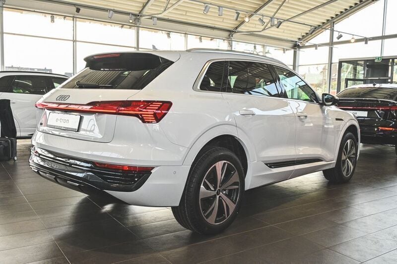 Gebraucht Audi Q8 e-tron Advanced 250 kW (340 PS) 2023 Weiß SUV