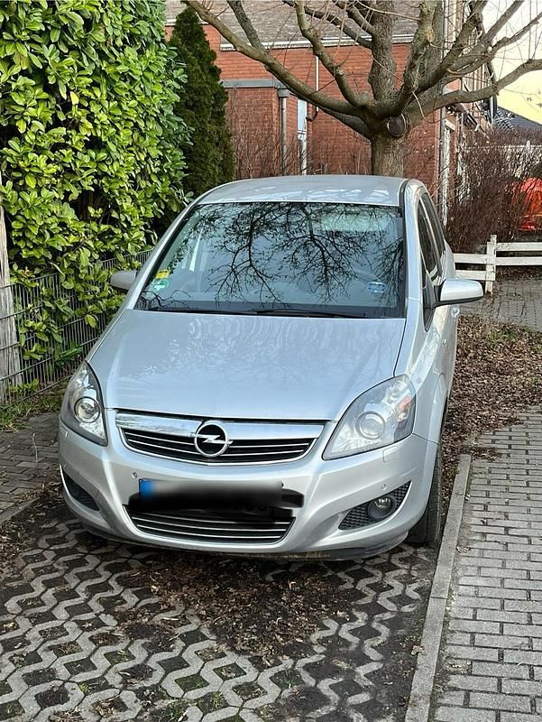 Gebraucht Opel Zafira 150 PS (110 kW) 2008 Silber Van / Kleinbus