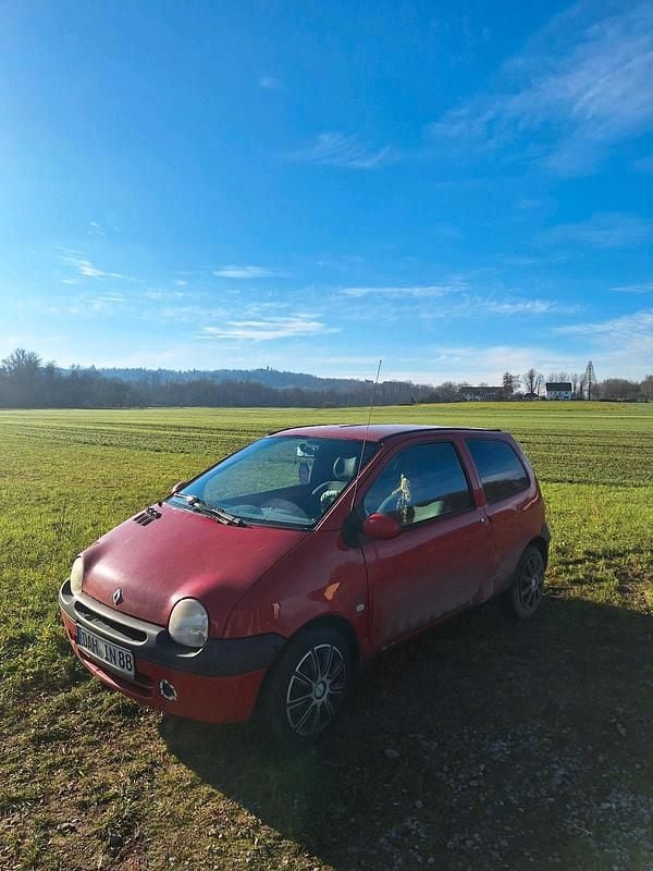 Rot Gebraucht 2005 Renault Twingo Kleinwagen | 800 € (Superpreis) - Bild 1/4
