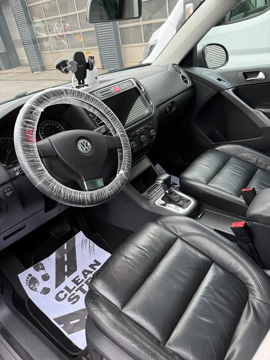 Gebraucht VW Tiguan 170 PS (125 kW) 2009 Grau SUV