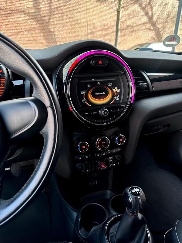 Gebraucht Mini ONE 75 PS (55 kW) 2017 Schwarz Kleinwagen