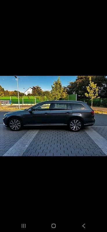 Gebraucht VW Passat 239 PS (175 kW) 2015 Grau Kombi