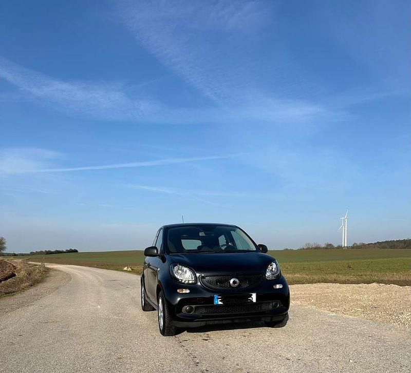 Gebraucht Smart ForFour Passion 90 PS (66 kW) 2017 Schwarz Kleinwagen