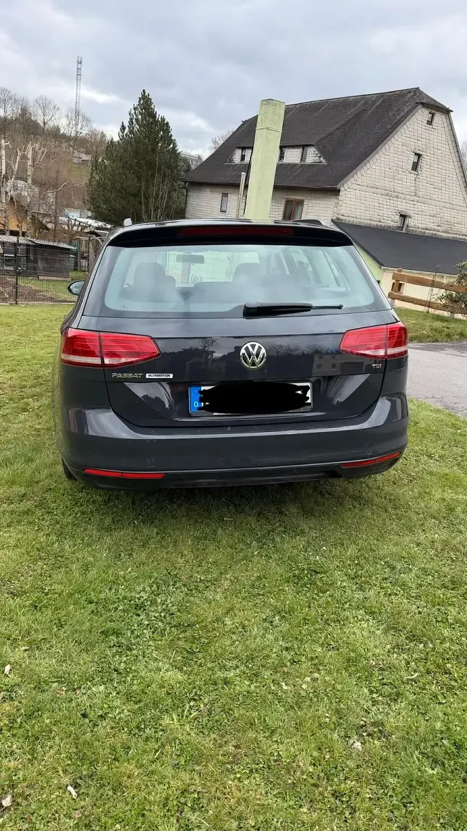 Gebraucht VW Passat 120 PS (88 kW) 2015 Grau Kombi