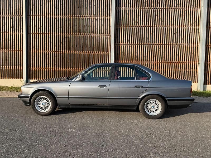Gebraucht BMW 535 211 PS (155 kW) 1991 Grau Limousine