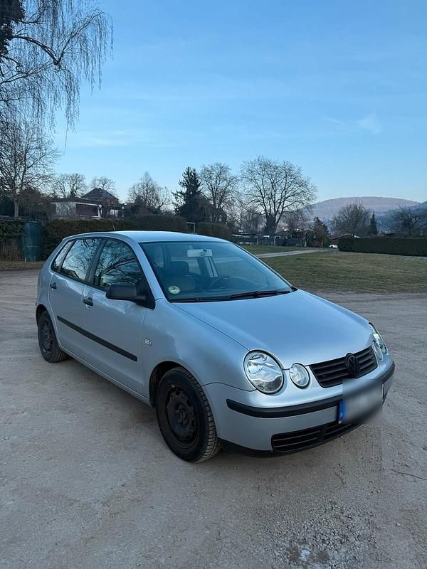 Gebraucht VW Polo 64 PS (47 kW) 2004 Silber Kleinwagen