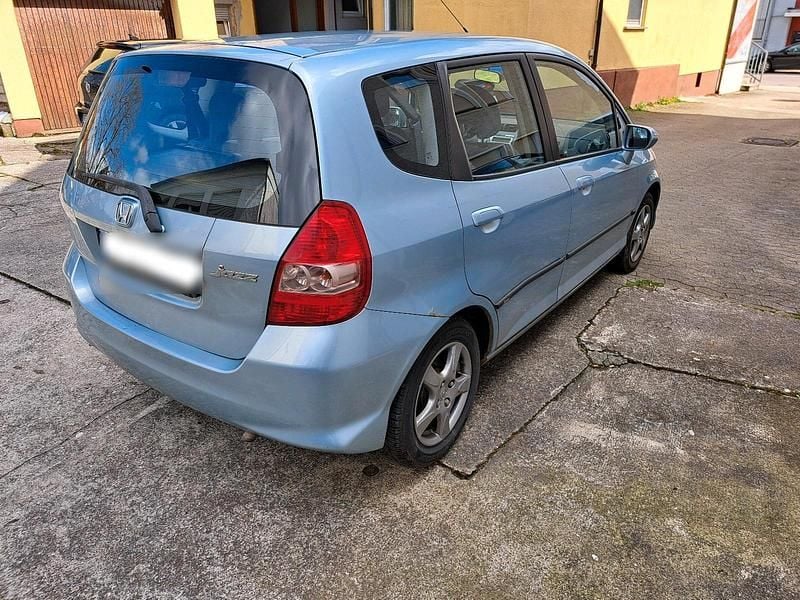 Gebraucht Honda Jazz 82 PS (60 kW) 2008 Blau Kleinwagen