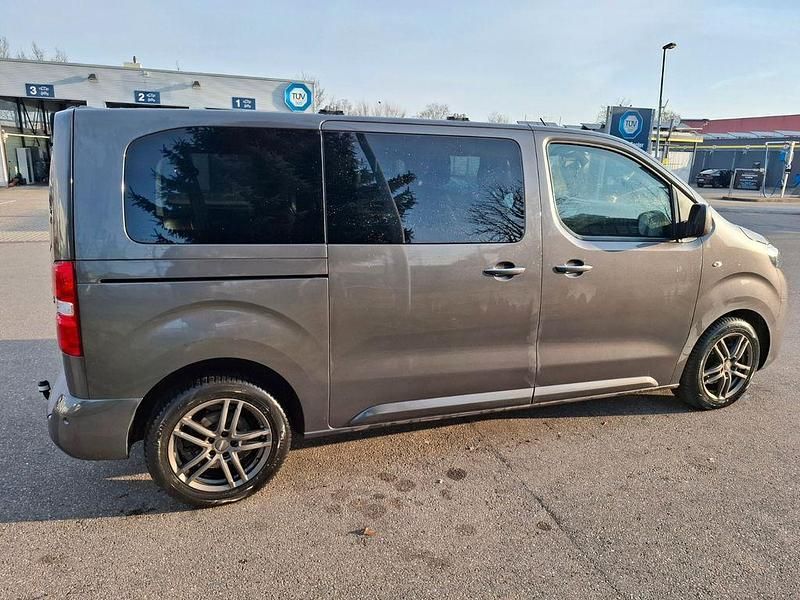 Gebraucht Toyota Proace Team 177 PS (130 kW) 2022 Van / Kleinbus