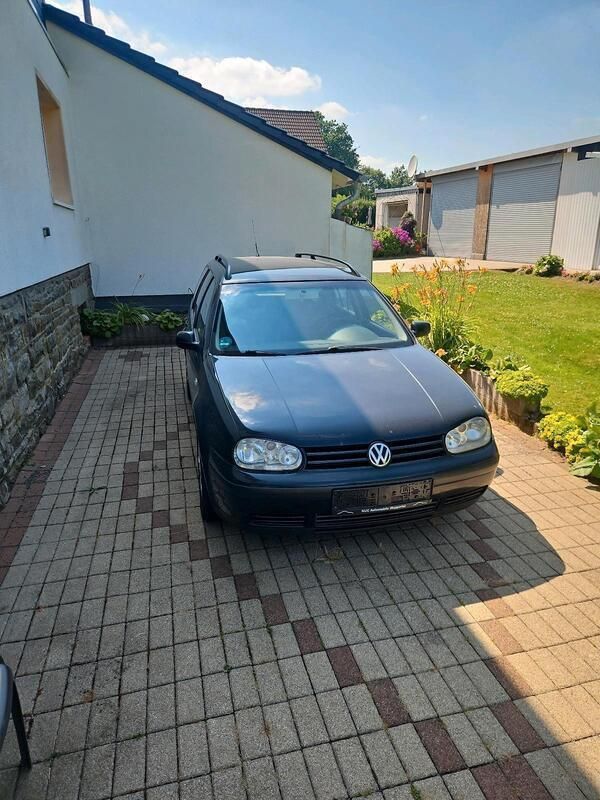 Schwarz Gebraucht 2001 VW Golf IV Kombi | 1.200 € - Bild 1/4