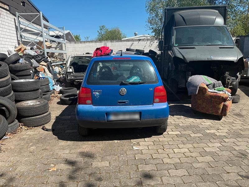 Gebraucht VW Lupo 101 PS (74 kW) 2001 Blau Kleinwagen