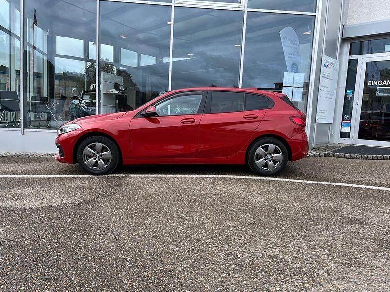 Gebraucht BMW 116 109 PS (80 kW) 2021 Rot Kleinwagen