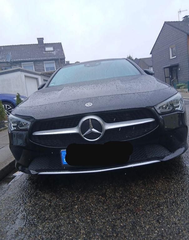 Schwarz Gebraucht 2019 Mercedes 220 Limousine | 17.499 € (Superpreis) - Bild 1/4