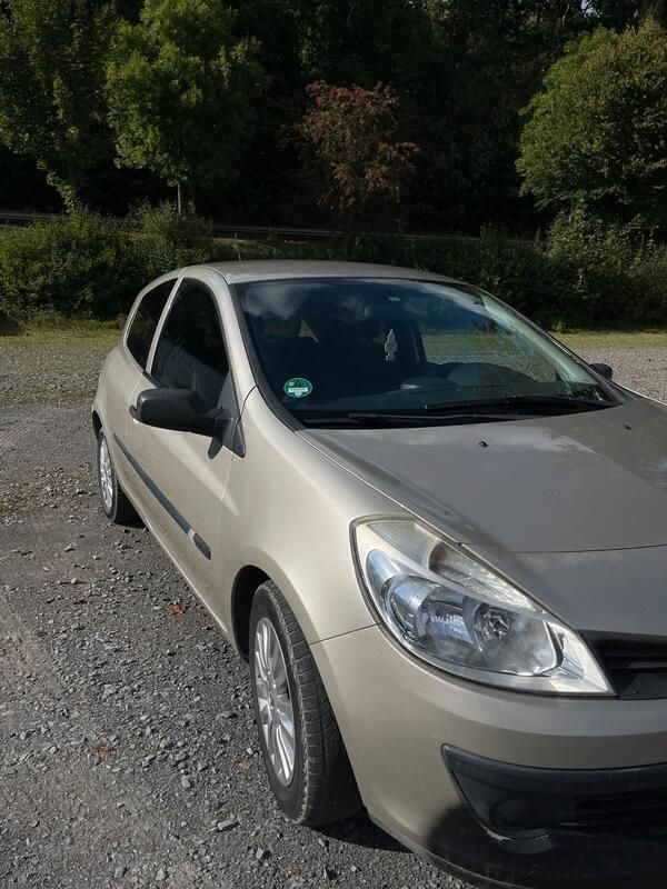 Braun Gebraucht 2007 Renault Clio II Limousine | 400 € (Superpreis) - Bild 1/4