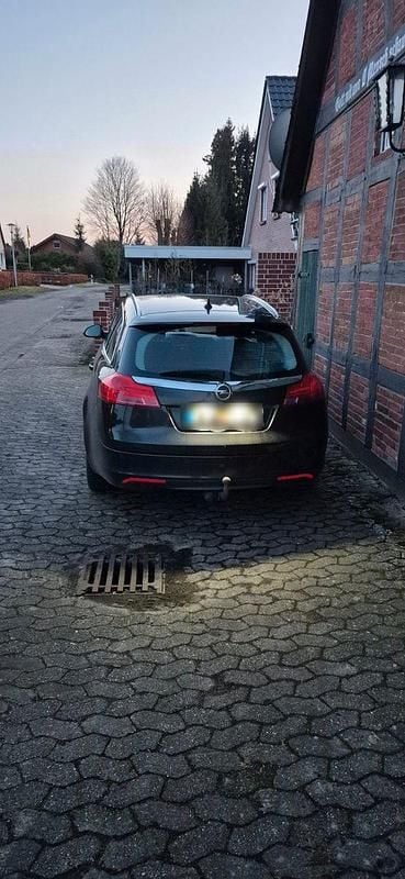 Usado Opel Insignia Innovation 140 HP (102 kW) 2009 Preto Carrinha