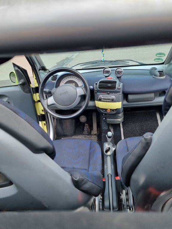 Gelb Gebraucht 2002 Smart ForTwo Cabrio Passion Cabrio | 2.999 € - Bild 1/4