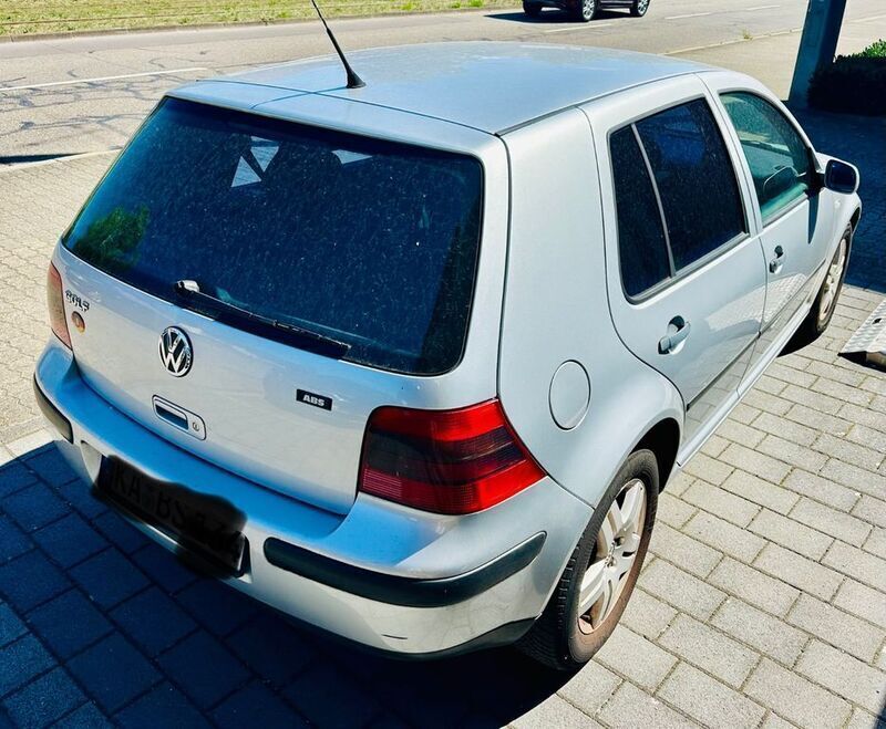 Silber Gebraucht 2001 VW Golf IV Basis Limousine | 1.650 € (Guter Preis) - Bild 1/4