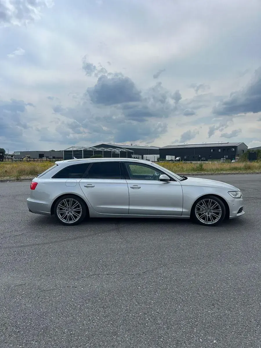 Gebraucht Audi A6 204 PS (150 kW) 2012 Silber Kombi