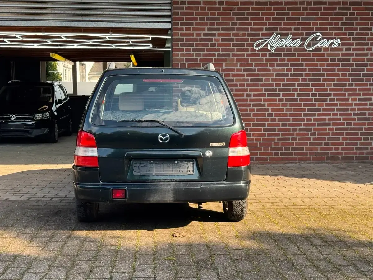 Gebraucht Mazda Demio 63 PS (46 kW) 2000 Grün Kleinwagen
