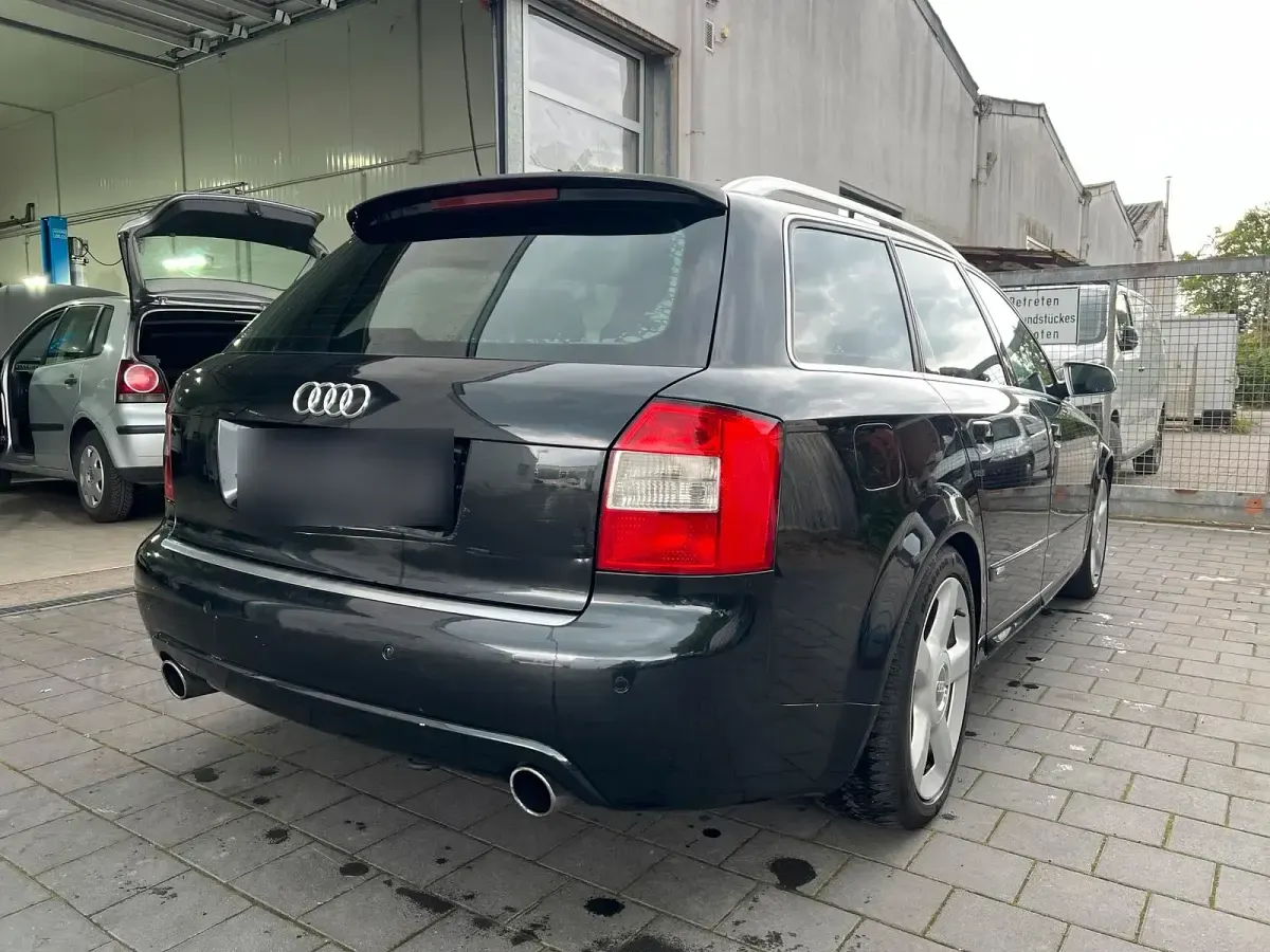 Gebraucht Audi A4 S-Line 131 PS (96 kW) 2002 Schwarz Kombi
