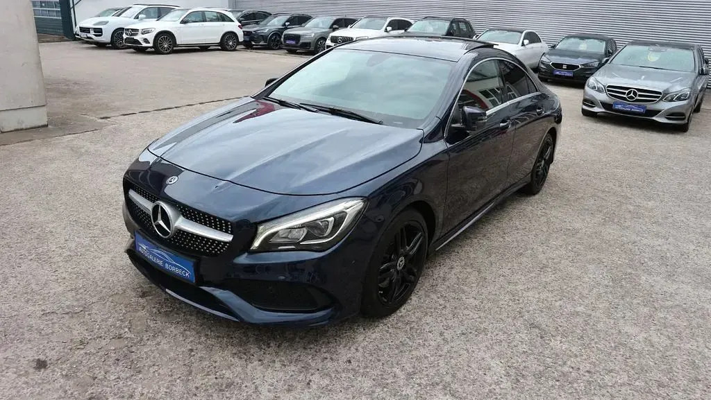 Gebraucht Mercedes CLA220 AMG line 184 PS (135 kW) 2018 Blau Coupé