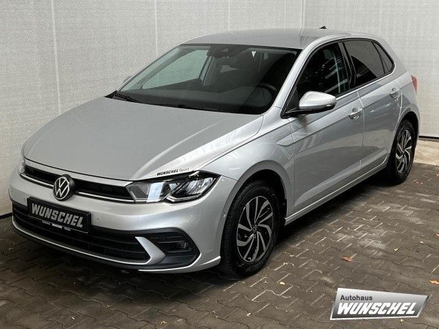Silber Gebraucht 2022 VW Polo Life Limousine | 19.351 € (Fairer Preis) - Bild 1/4