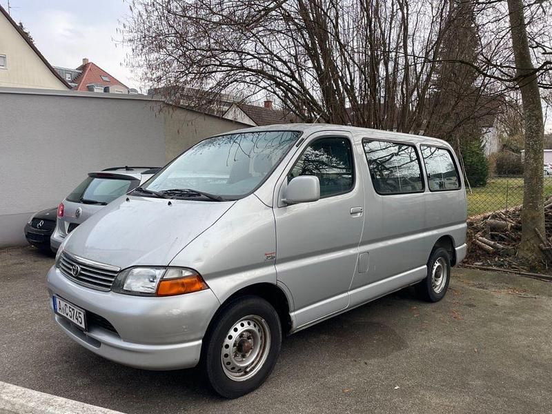 Gebraucht Toyota HiAce 102 PS (75 kW) 2002 Grau Van / Kleinbus
