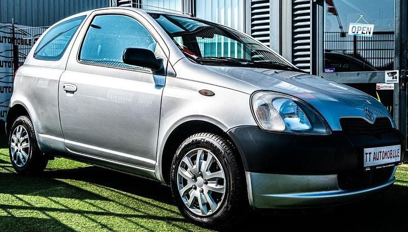 Gebraucht Toyota Yaris 68 PS (50 kW) 2003 Grau Kleinwagen