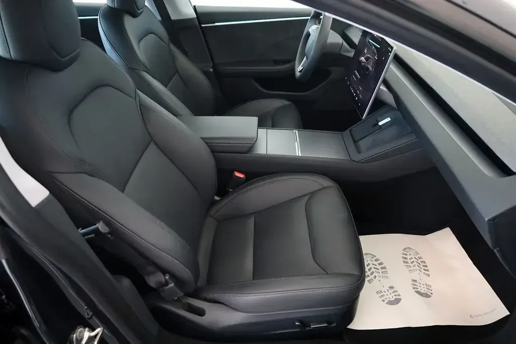Occasion Tesla Model 3 366 kW (498 PK) 2023 Grijs Sedan