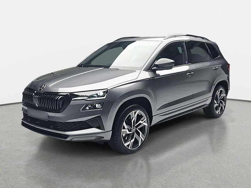 Neu Skoda Karoq SportLine 150 PS (110 kW) 2026 Grau SUV