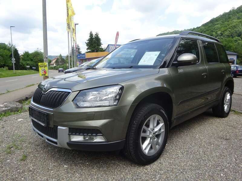 Junglegreen Gebraucht 2015 Skoda Yeti Outdoor Ambition SUV | 13.800 € - Bild 1/4