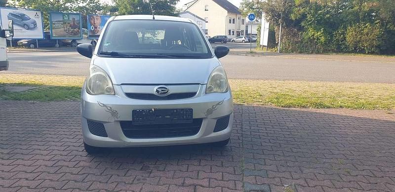 Silber Gebraucht 2008 Daihatsu Cuore Plus Kleinwagen | 1.550 € (Guter Preis) - Bild 1/4