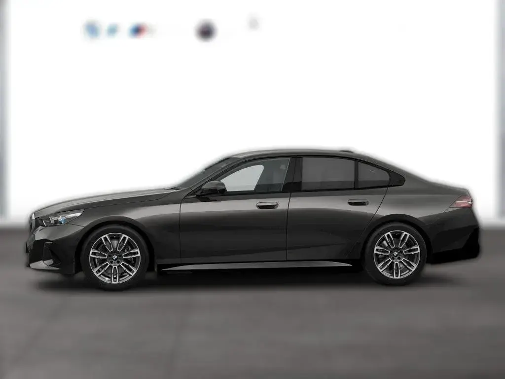 Neu BMW i5 M Sport 250 kW (340 PS) 2026 Grau metallic