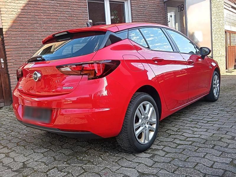 Gebraucht Opel Astra 125 PS (91 kW) 2016 Limousine