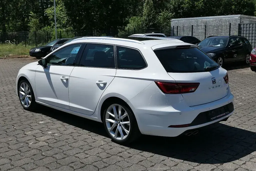 Gebraucht Seat Leon ST FR 131 PS (96 kW) 2019 Weiß Kombi